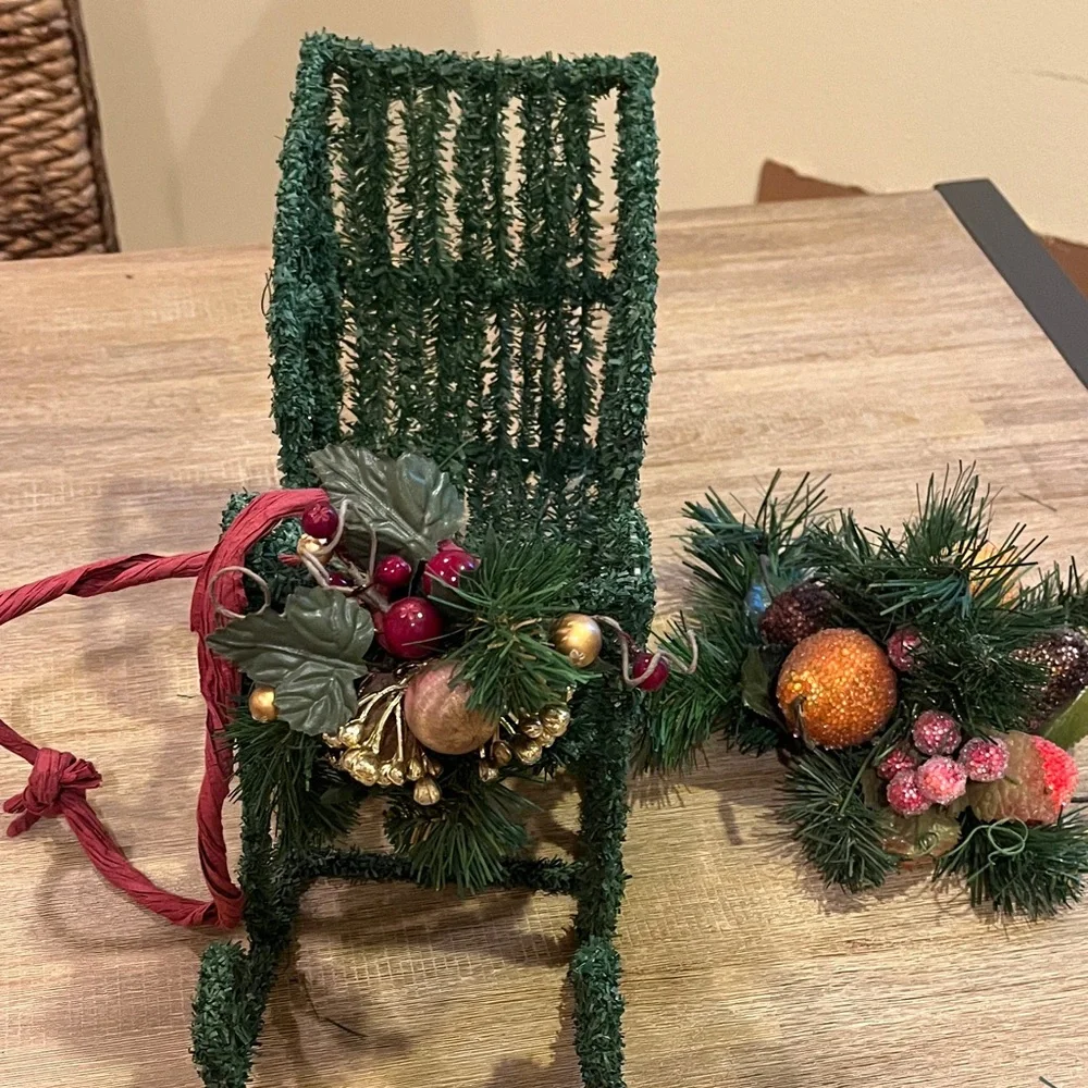 Santa’s Sleigh Decoration